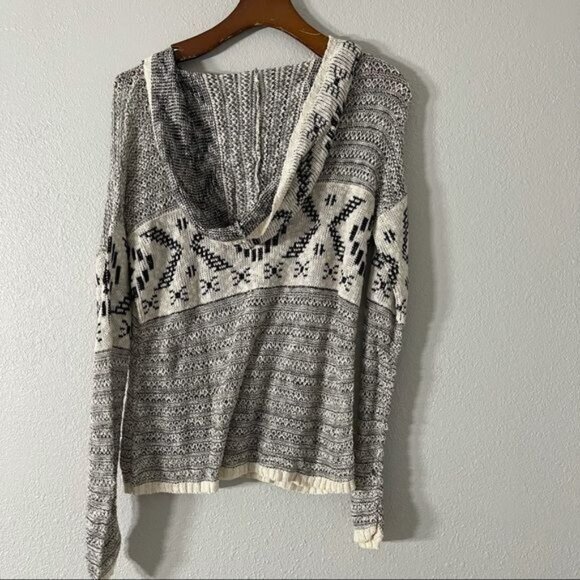 Maurices Knit Hoodie Black & White Lightweight Hoodie Tribal Print Size S - Picture 6 of 8